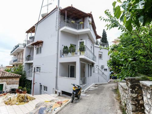 Delightful Holiday Home In Tolo With Balcony