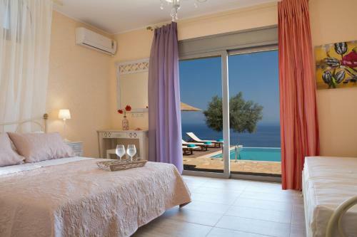 Theathalatta Villa Helios