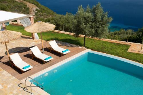 Theathalatta Villa Helios