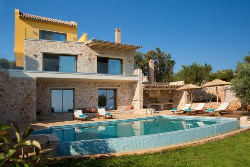Theathalatta Villa Helios