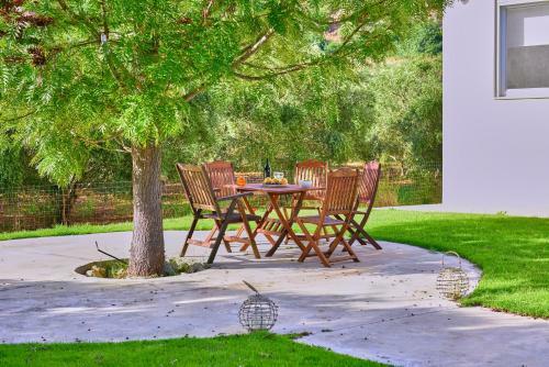 Villa Charma - Wonderful Villa With Private Pool And Garden