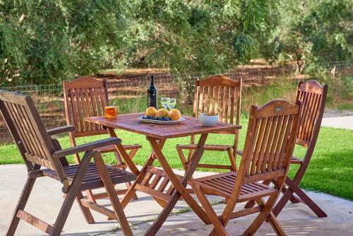Villa Charma - Wonderful Villa With Private Pool And Garden