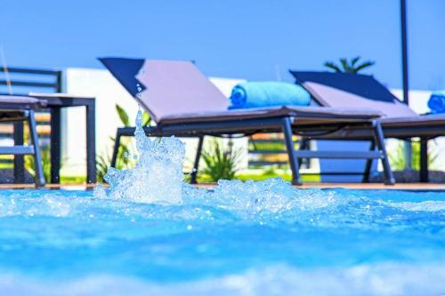 Villa Solaris Heated Pool & Jacuzzi