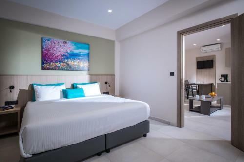 Hotel Enorme Eanthia Beach