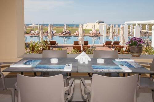 Ilion Beach Hotel