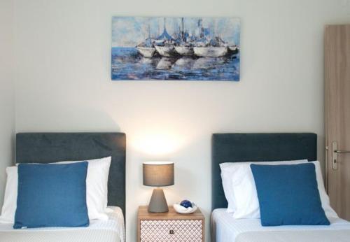 Zacharias Villa Sleeps 7 With Pool And Air Con