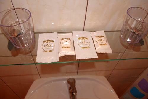 Hostal Turn? Guest House