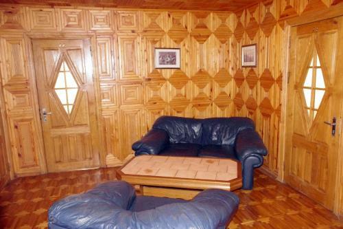 Hostal Turn? Guest House