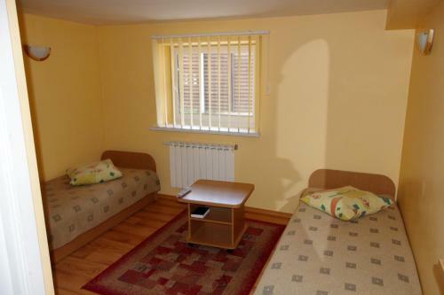 Hostal Turn? Guest House