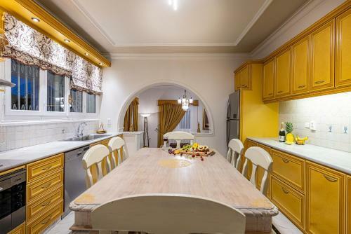 Aigli Villa