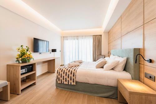 Acandia Hotel