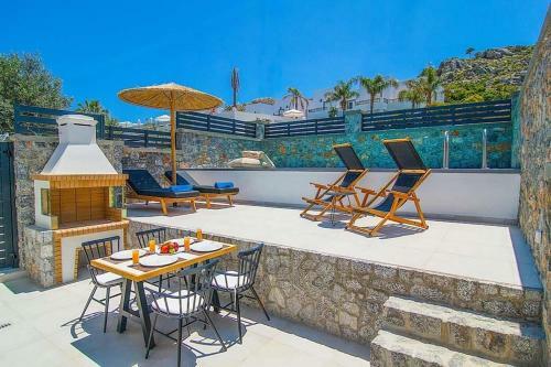 Lindos Villa Sleeps 4 Pool Air Con T803245