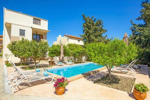 Villa Sunlight