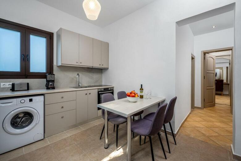 Ariadni Apartments