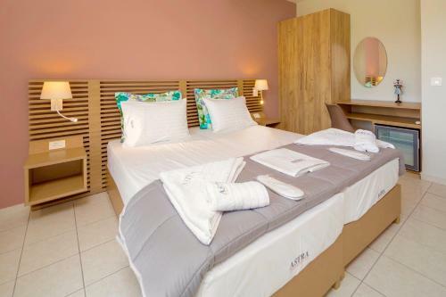 Villa Keri Homes
