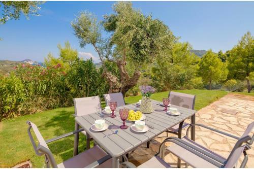 Villa Keri Homes