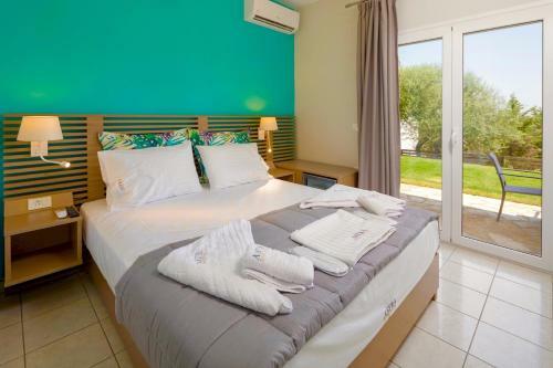 Villa Keri Homes