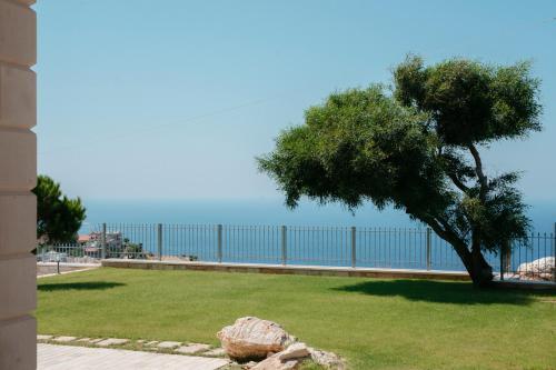 Ksirokampos Villa Sleeps 10 With Pool And Air Con