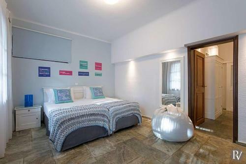 Agios Onoufrios Villa Sleeps 14 With Pool And Air Con