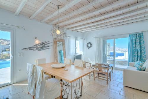 Kanalia Villa Sleeps 10 With Pool And Air Con