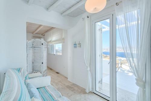 Kanalia Villa Sleeps 10 With Pool And Air Con