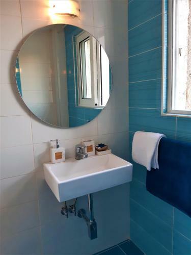 Villa Anastasia With Pool Near The Beach