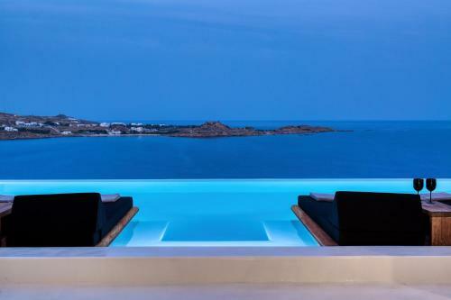Psarou Black Villa 2