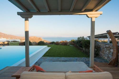 Kalafati Villa Sleeps 12 With Pool And Air Con