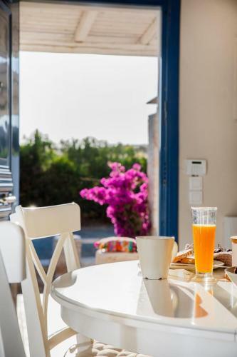 Liber Villas Paros