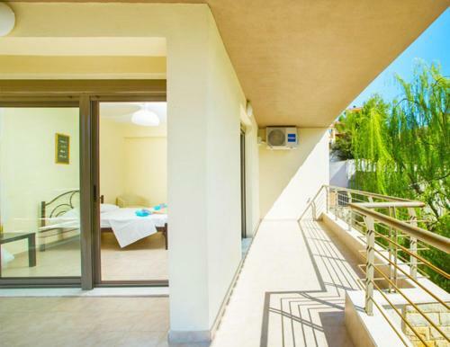 Akrogiali Villas