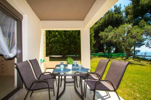 Akrogiali Villas