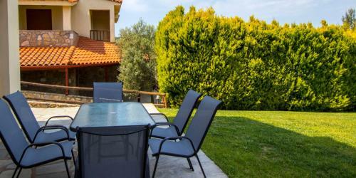 Akrogiali Villas