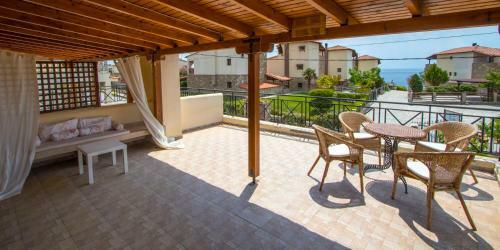 Akrogiali Villas