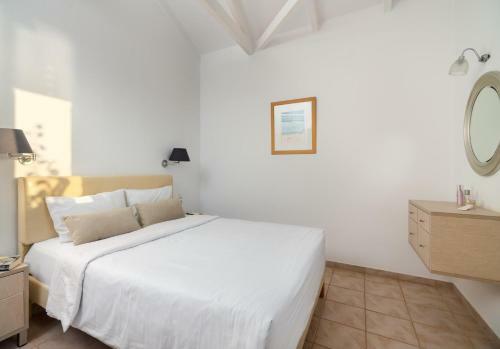 Gialova Villa Sleeps 4 Pool Air Con Wifi