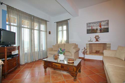 Villa Avaton Near Skopelos Town