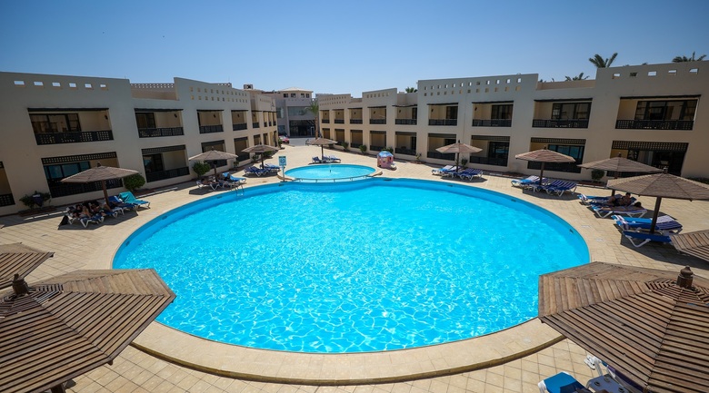 Blend Club Aqua Hotel