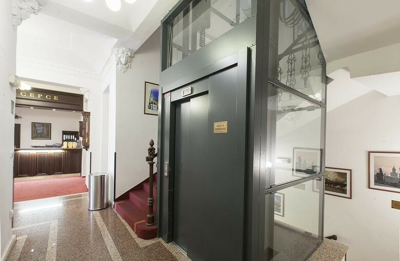 Hotel Atos