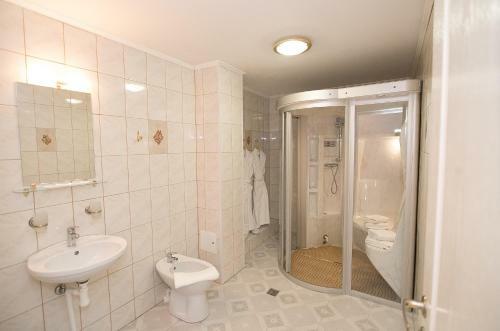 J?rnieks Hotel
