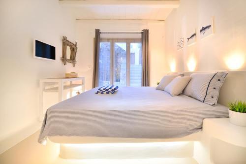 Villa In Elia Sleeps 6 With Pool And Air Con