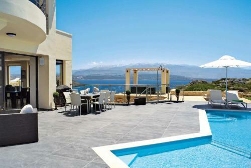 Villa Nikolas