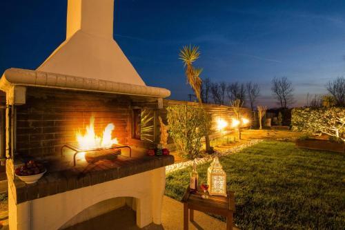 Chalikounas Villa Sleeps 6 Pool Air Con Wifi