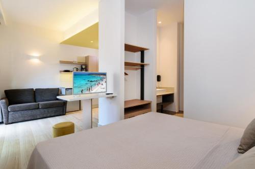 Iliana Apartments