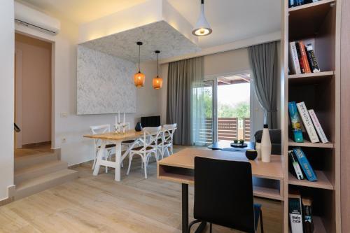 Iliana Apartments