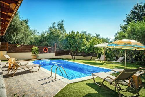 Neromylos Villa Sleeps 6 With Pool And Air Con