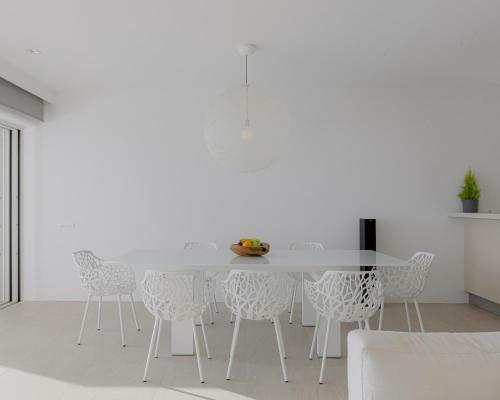 Luxurious Beachfront Villa Maira