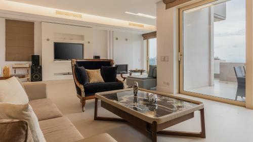 Luxurious Nel Mar Villa