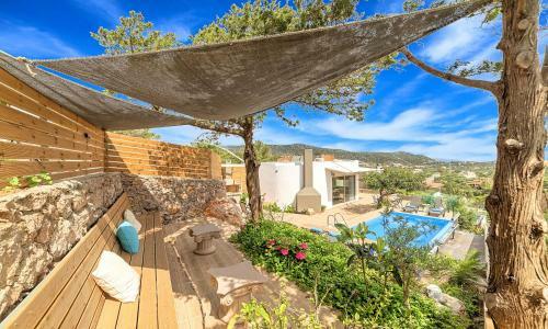 Villa Canes Heated Pool