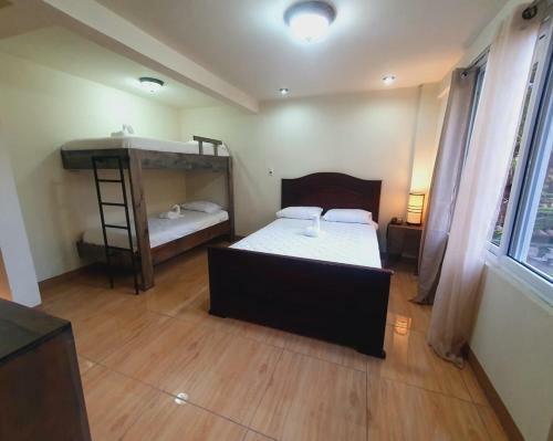 Hotel Ariana