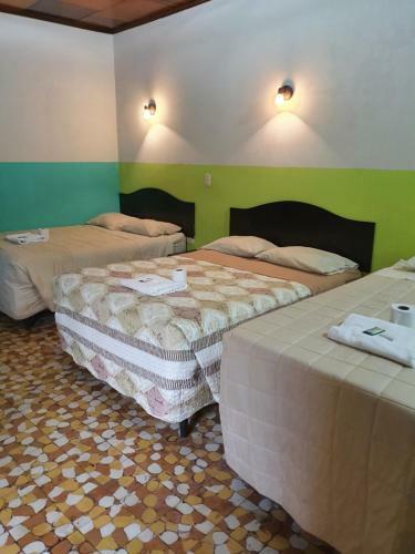 Hotel Kasa Kamelot Central