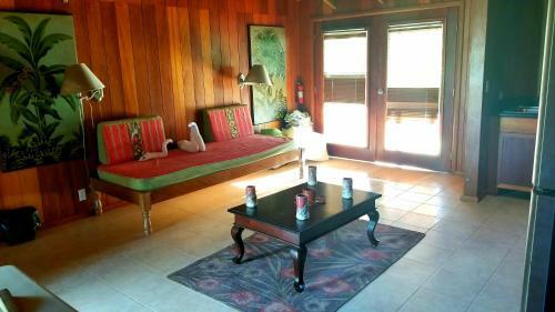 Hotel Caba�as On Clark?s Cay